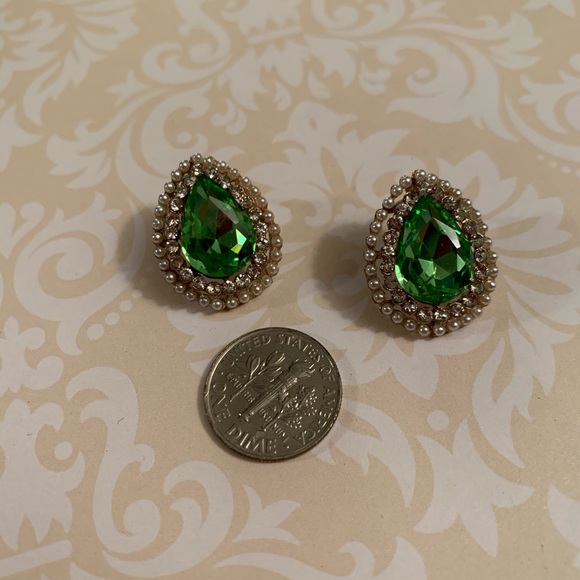 Emerald Drop Fancy Earrings - Picture 3 of 3